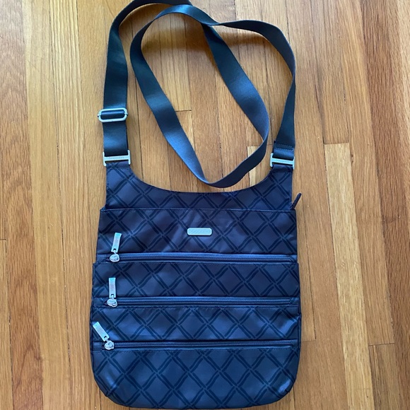 Baggallini crossbody